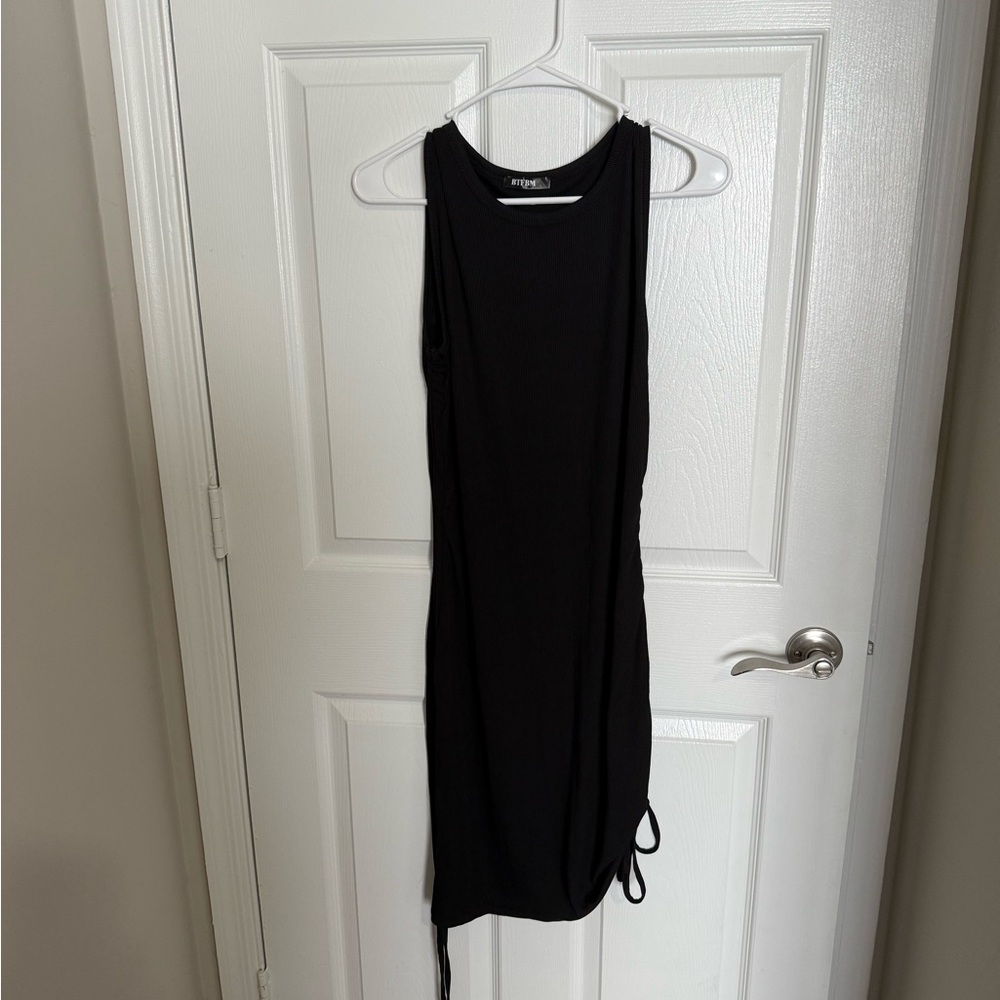 Elegant Black Sleeveless Mini Dress